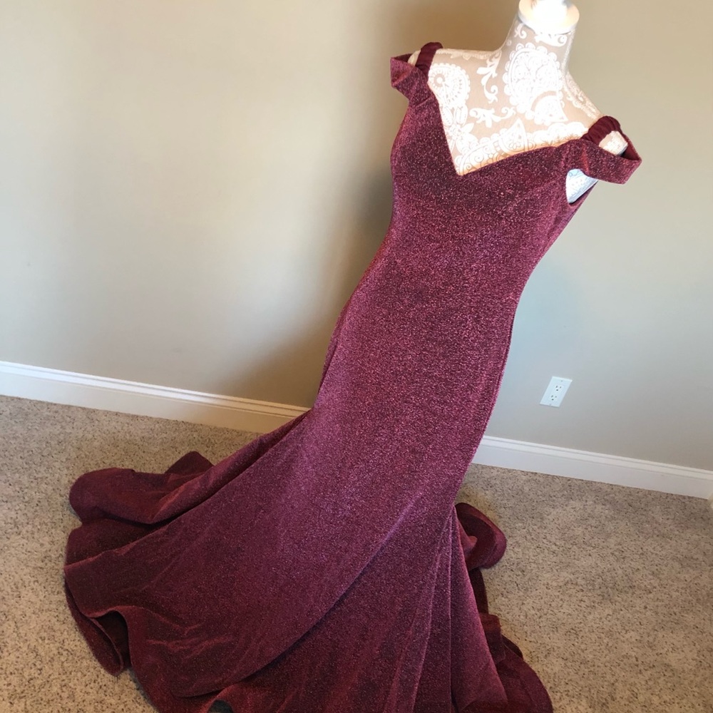 Ava Presley formal dress. Burgundy stretch off the shoulder mermaid gown size 10
